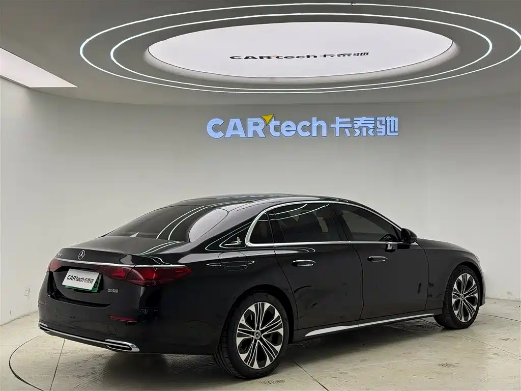 Mercedes-Benz E 350 e L Plug-in Hybrid Sedan