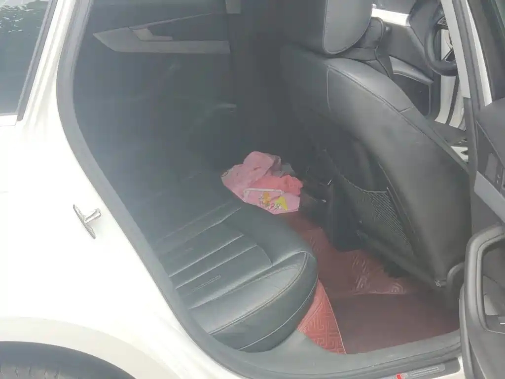 Audi A4L 2019 40 TFSI Fashion Edition China VI