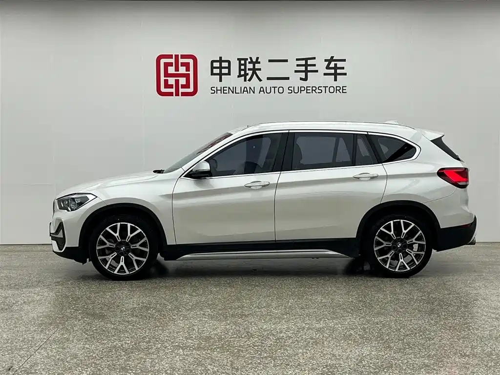 BMW X1 2022 Updated xDrive25Li Premium Edition