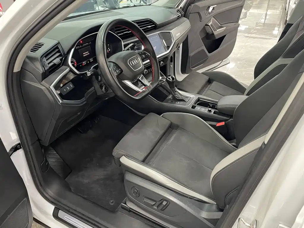 Audi Q3 2022 35 TFSI Fashion Dynamic