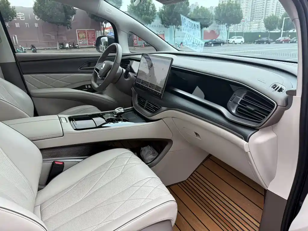 Denza D9 2022 DM-i 970 AWD Zunjong Edition