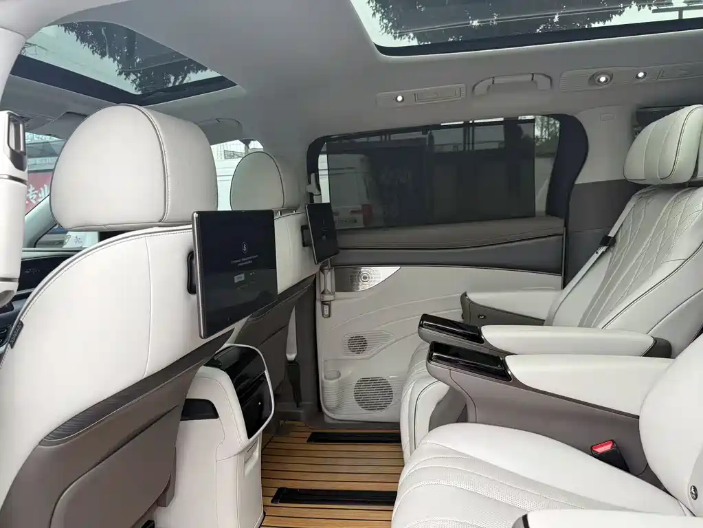 Denza D9 2022 DM-i 970 AWD Zunjong Edition