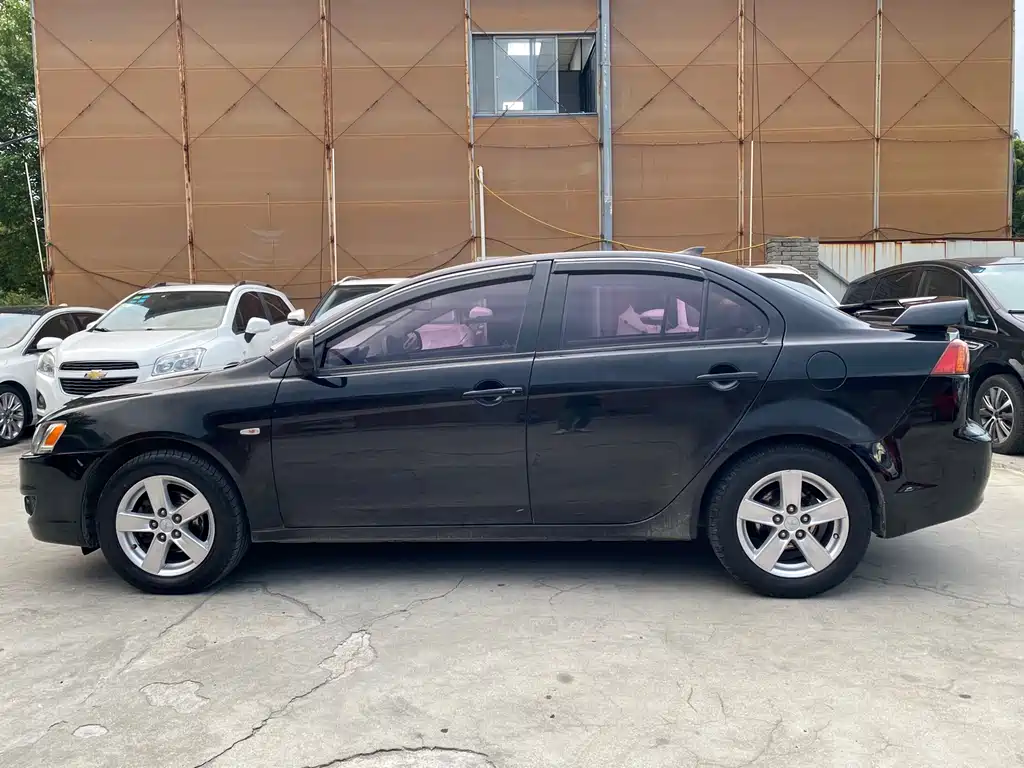 Mitsubishi Lancer EX 2010 Fashion Edition 1.8L CVT Comfort