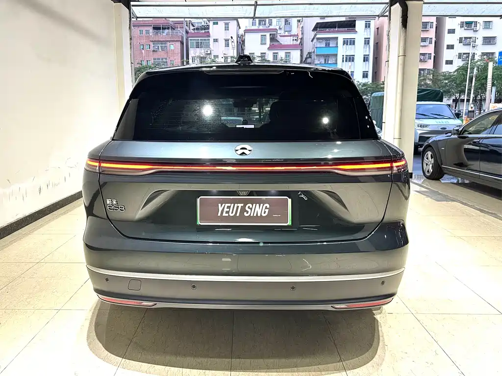 NIO ES8 2023 75kWh