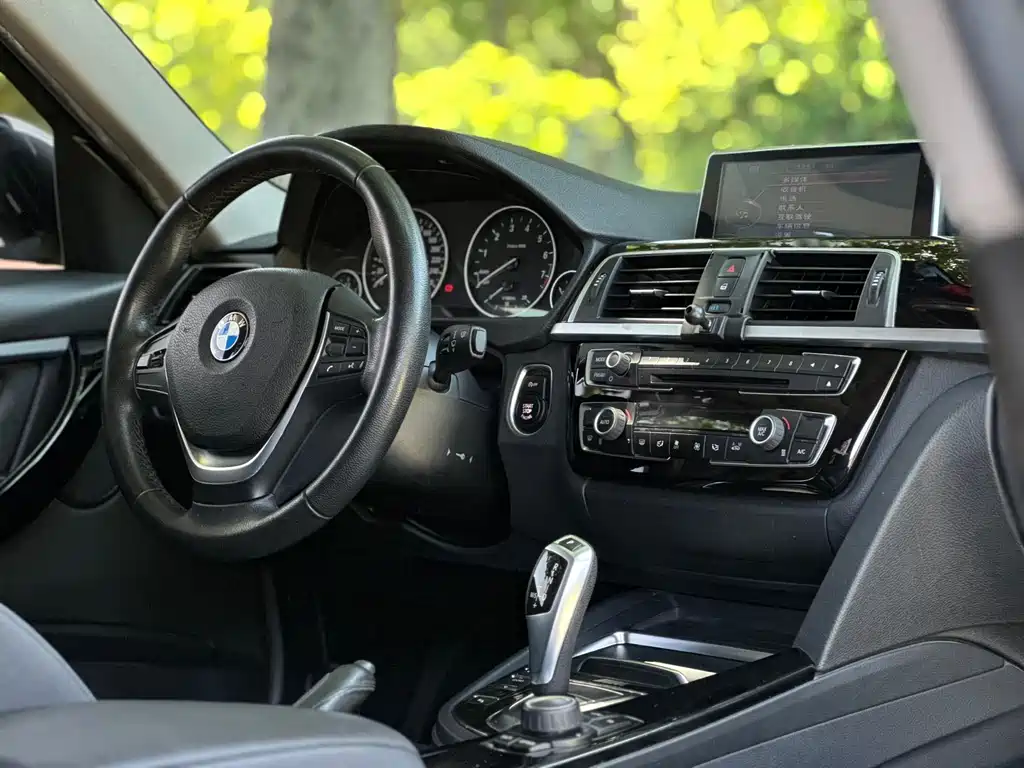 BMW 3 Series 2017 320Li Fashion Edition