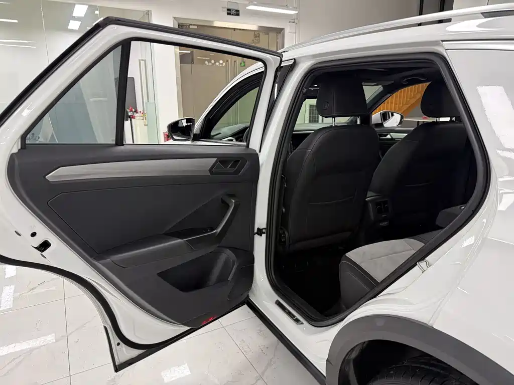 Volkswagen T-ROC 2020 280TSI DSG FWD R-Line Pro