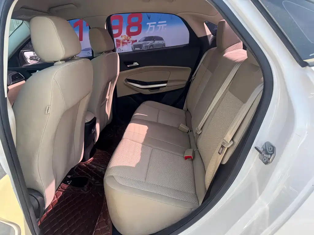 Ford Escort 2015 1.5L Automatic Fashion Edition