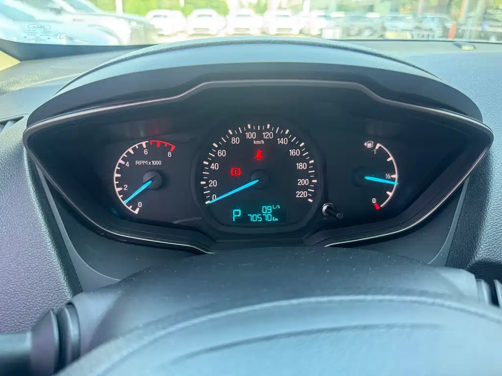 Ford Escort 2015 1.5L Automatic Fashion Edition