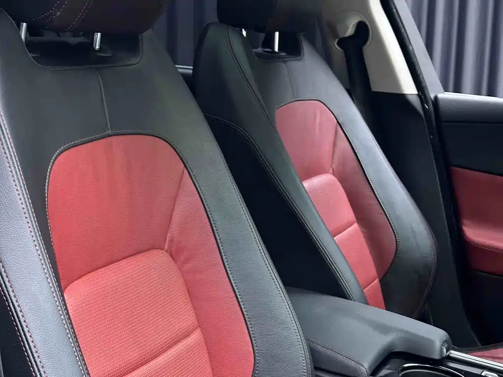 Jaguar XE 2015 2.0T 200PS R-Sport