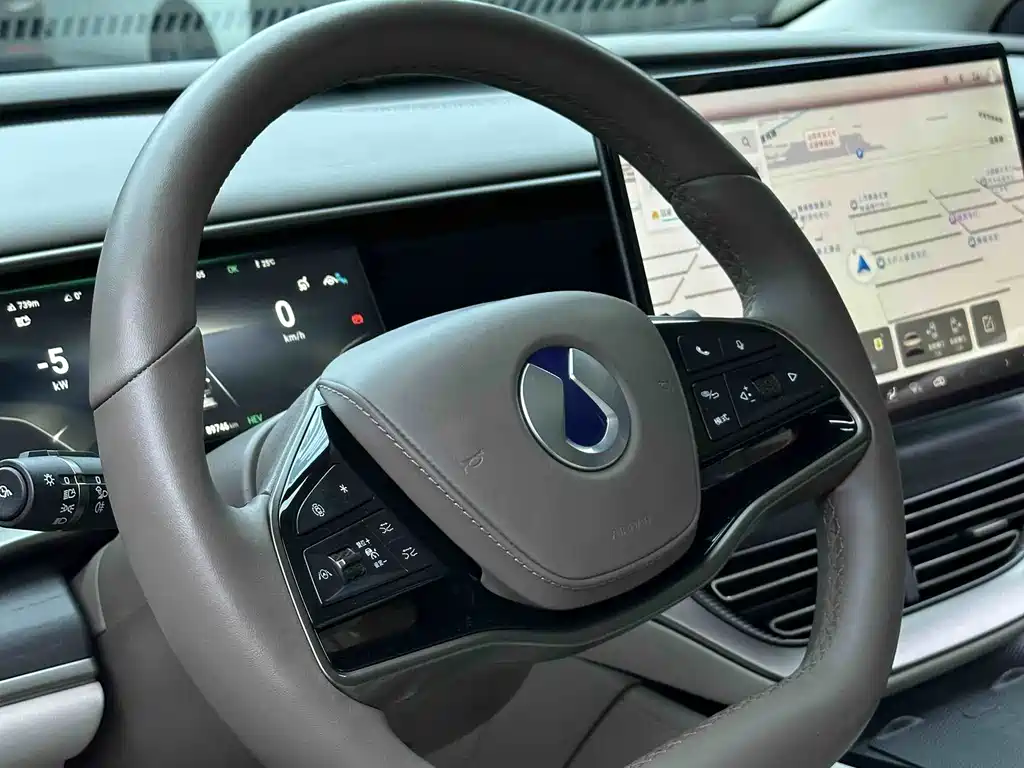 Denza D9 2022 DM-i 970 AWD Flagship
