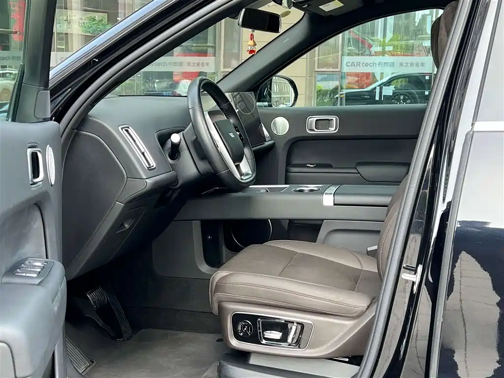 Li Auto L8 2023 Pro