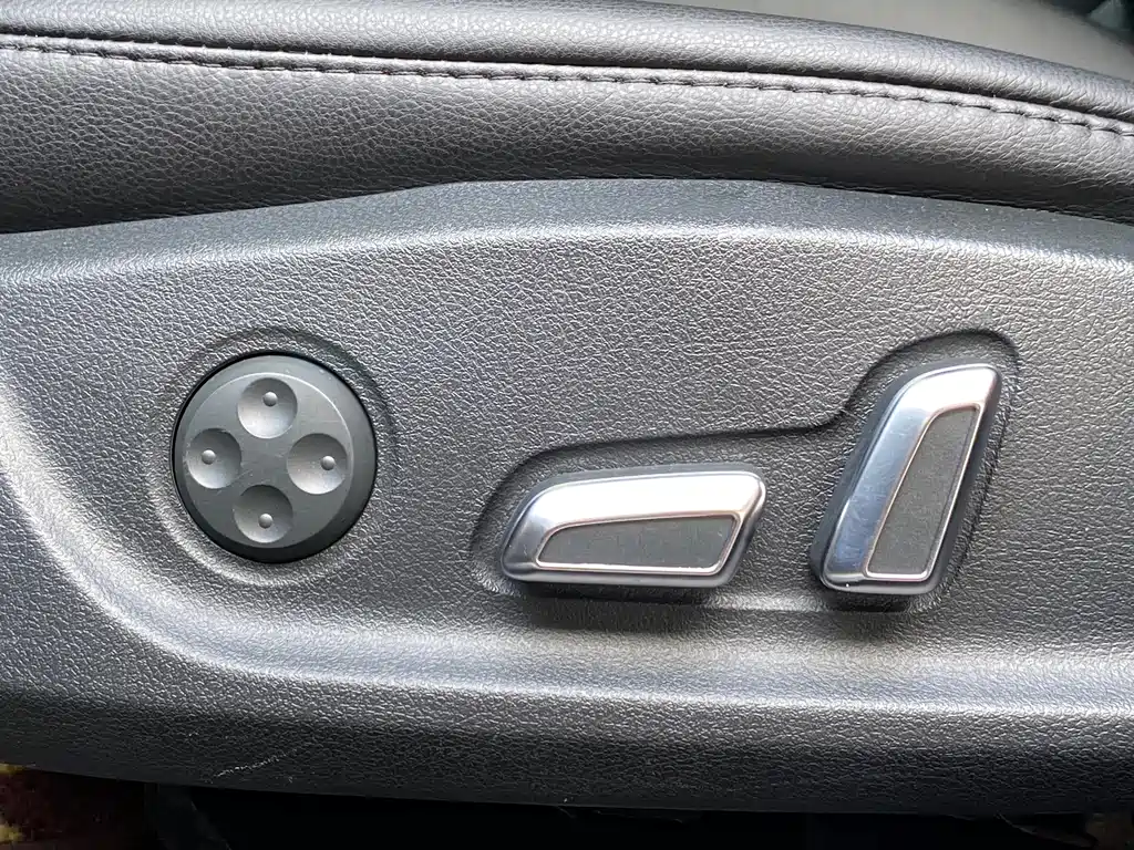 Audi A4L 2013 35 TFSI Automatic Standard Edition