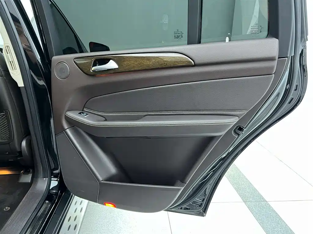 Mercedes-Benz GLS 400 4MATIC