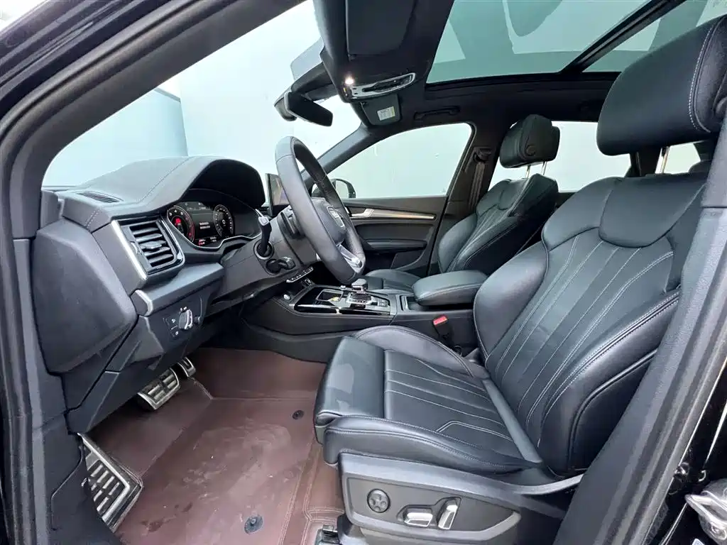 Audi Q5L 2024 40 TFSI Luxury Dynamic Edition