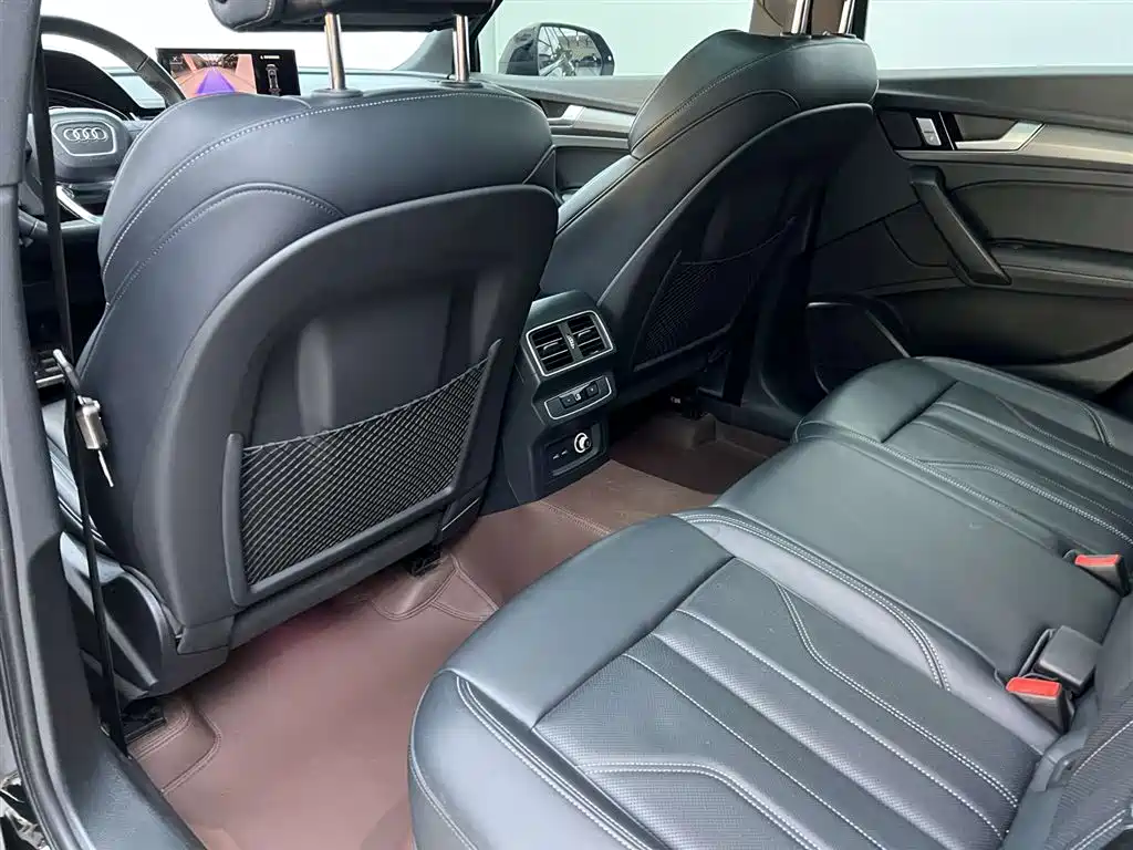 Audi Q5L 2024 40 TFSI Luxury Dynamic Edition