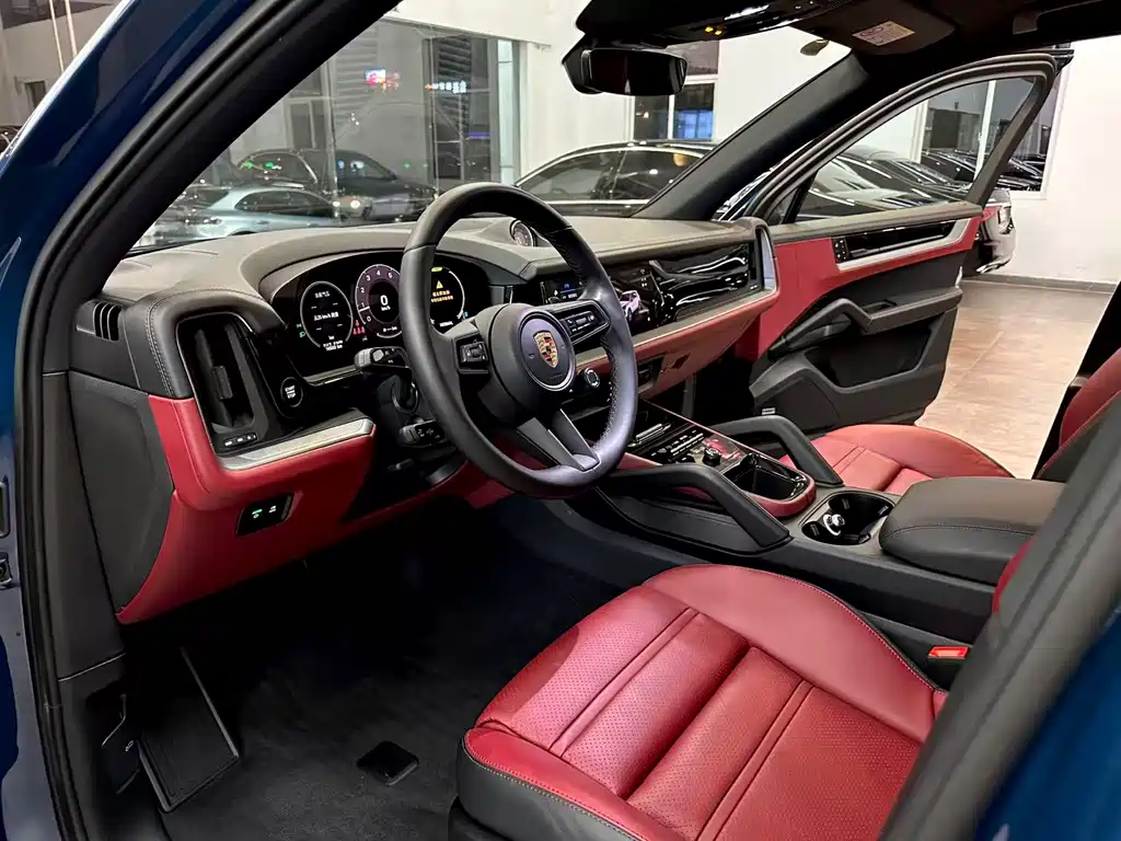 Porsche Cayenne 2024 3.0T
