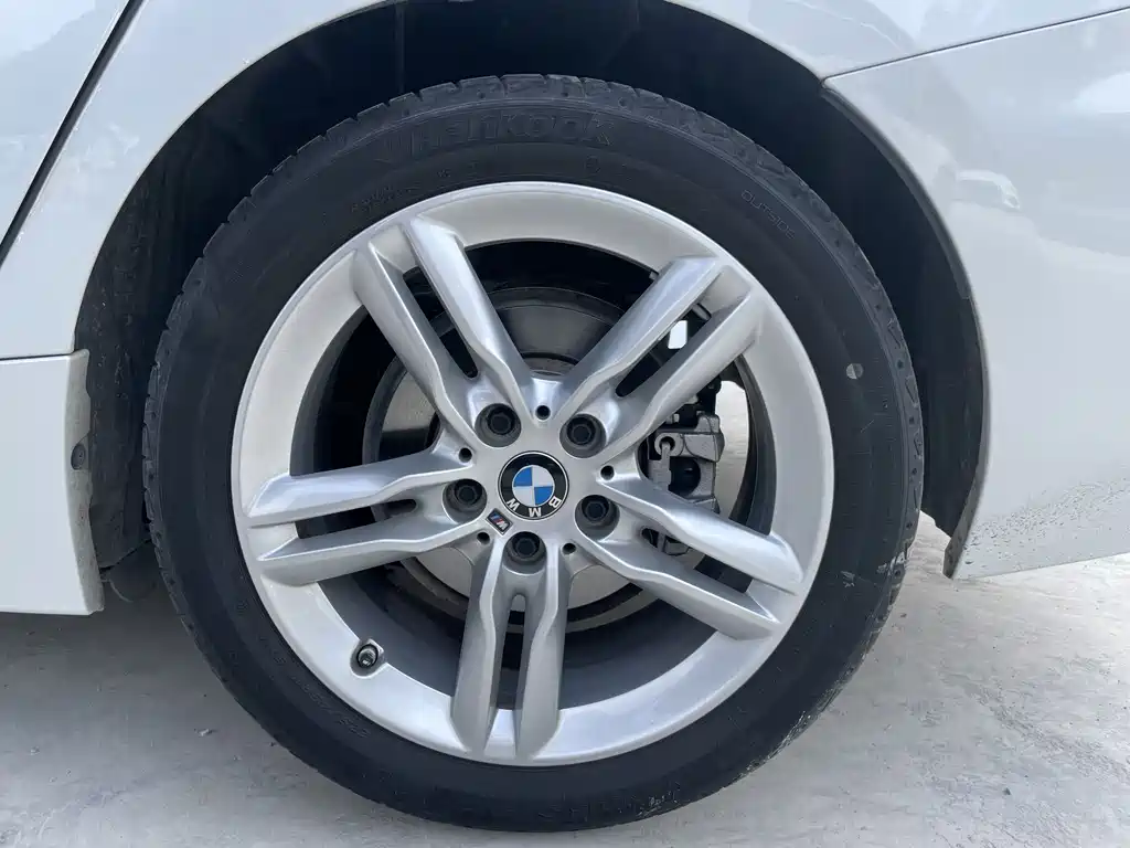 BMW 1 Series 2022 120i M Sport Night Edition