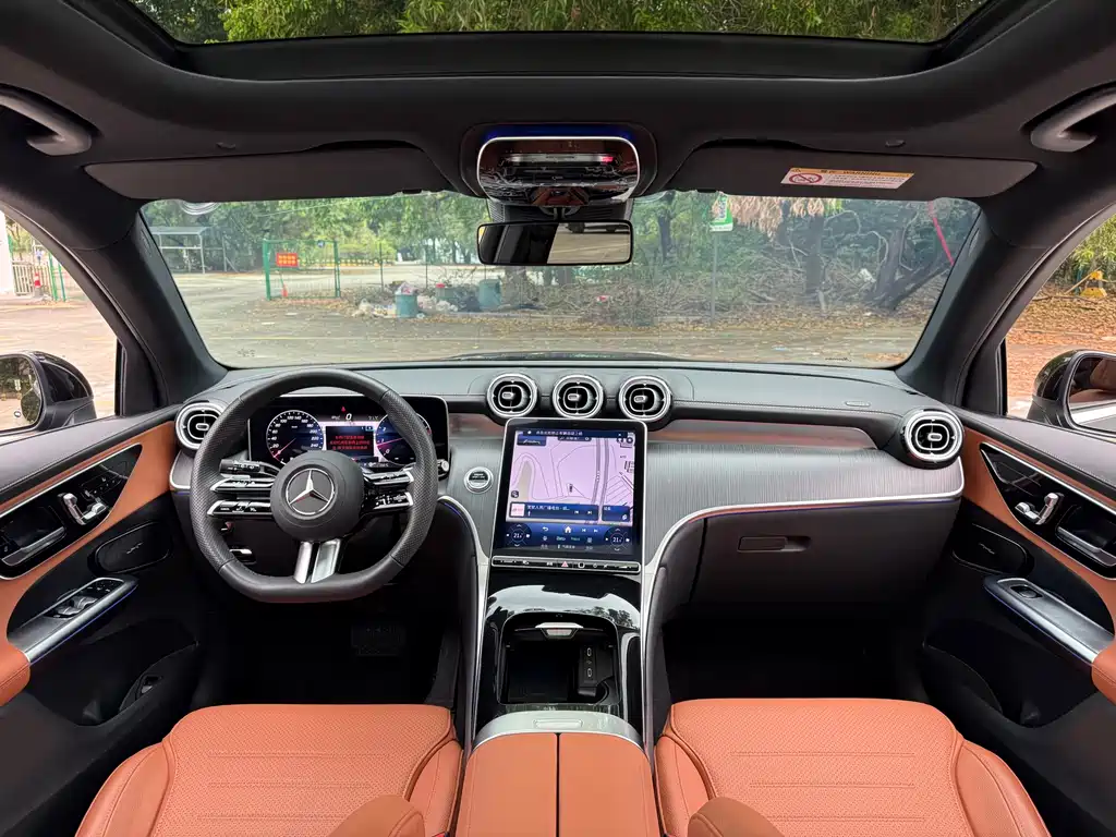 Mercedes-Benz GLC 260 L 4MATIC Luxury 5-Seater 2024