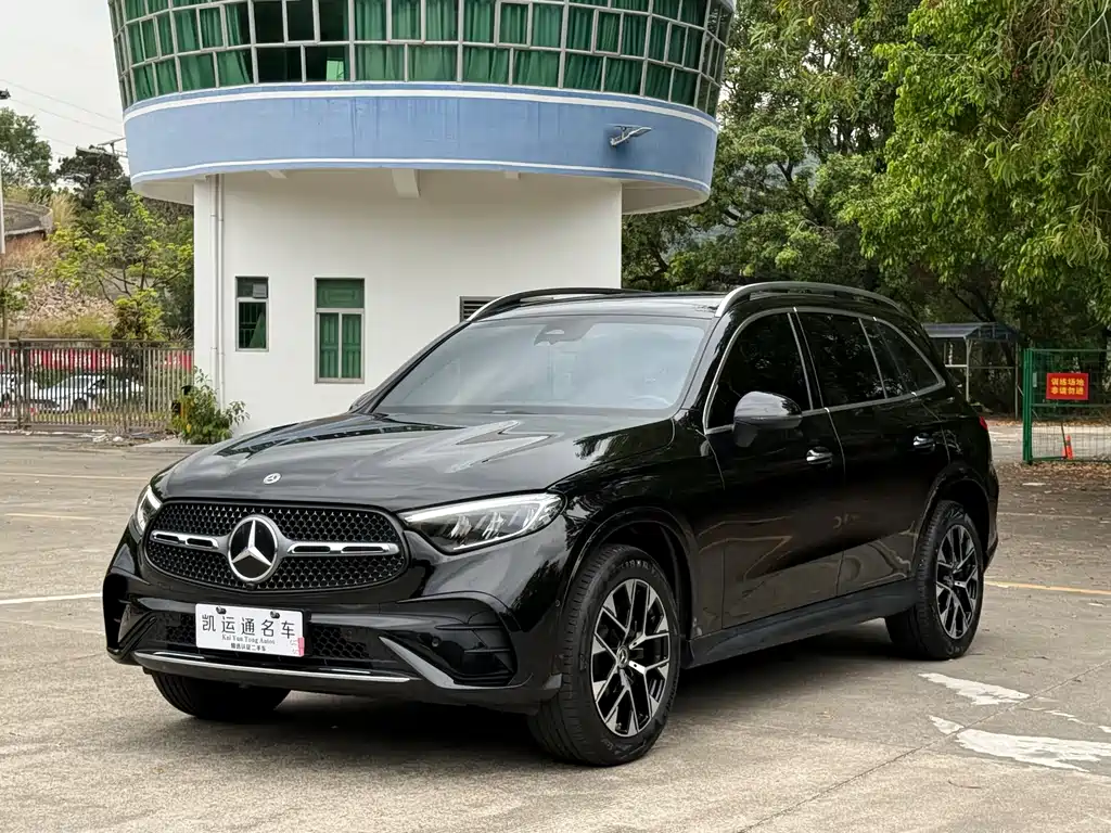 Mercedes-Benz GLC 260 L 4MATIC Luxury 5-Seater 2024