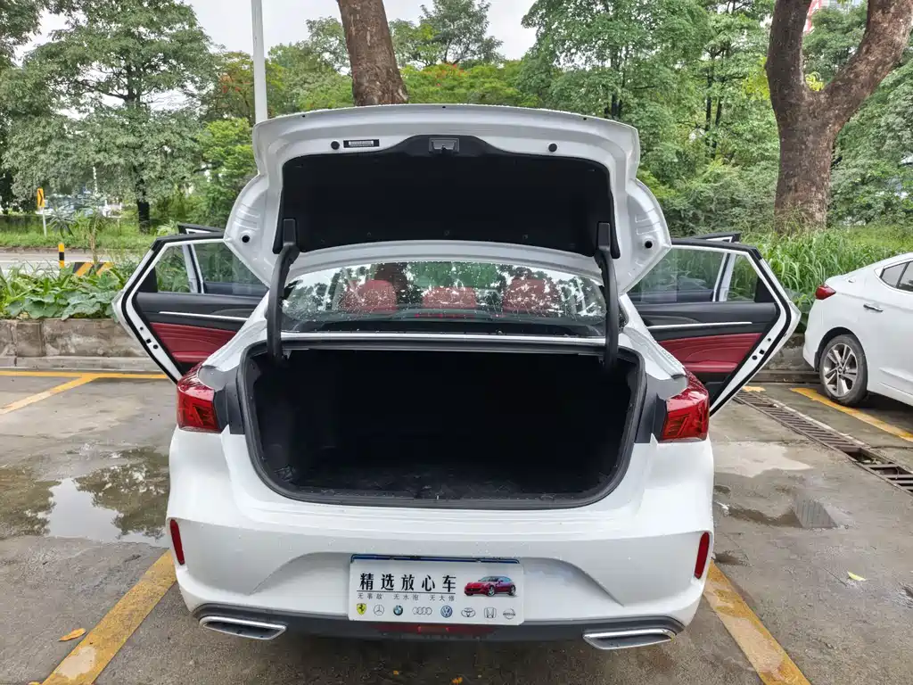 Changan Eado Plus 2021 Blue Whale NE 1.4T GDI DCT Prestige Edition