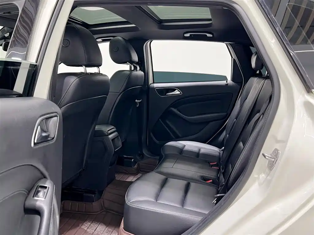Mercedes-Benz B-Class 2017 B 200 Dynamic