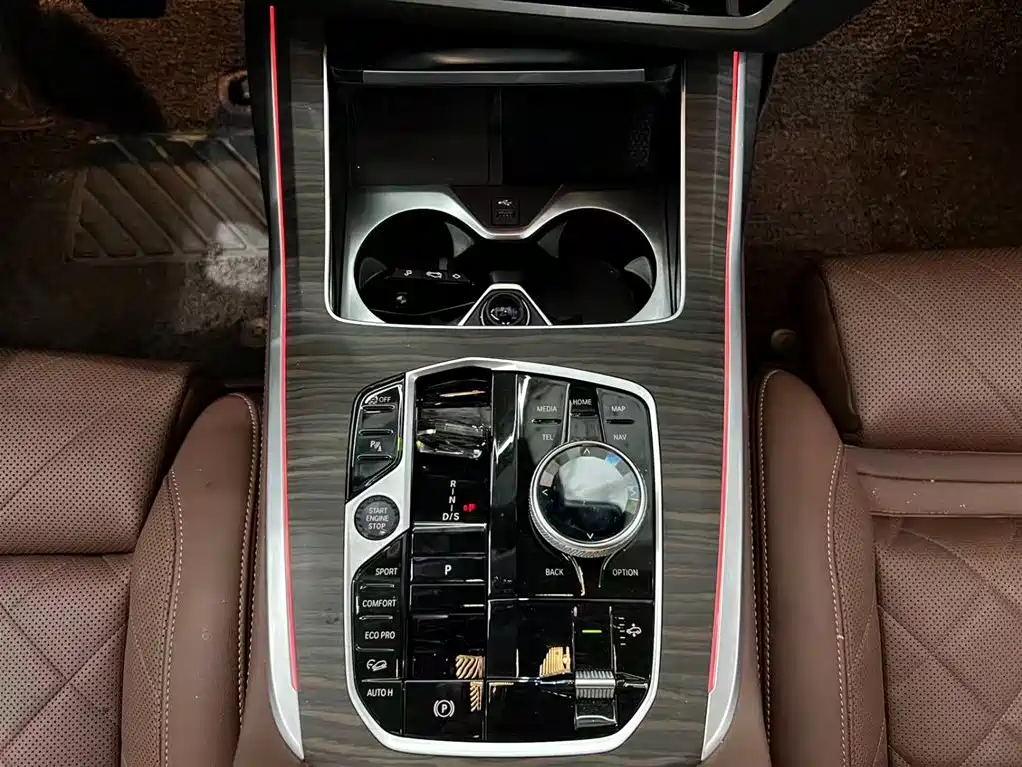 BMW X7 2023 xDrive40i Leading Edition Luxury Package