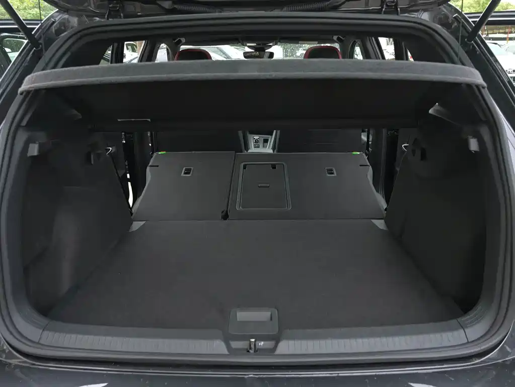 Volkswagen Golf GTI 2021
