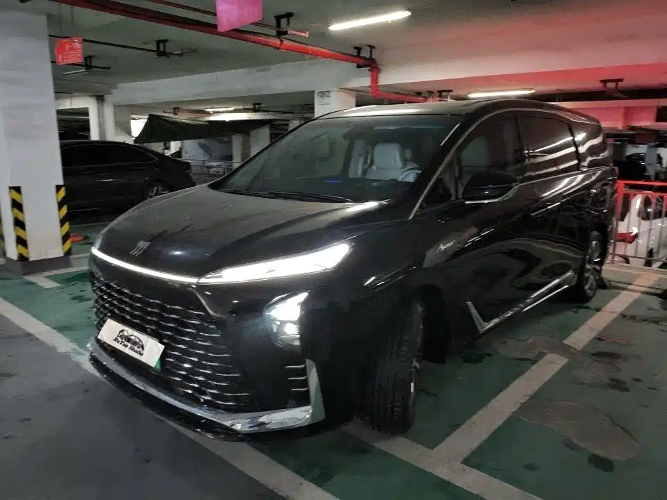 Buick GL8 NEV 2026 Avenir Luxury Edition