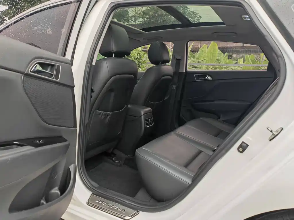 Hyundai Mistra 2014 1.8L Automatic DLX