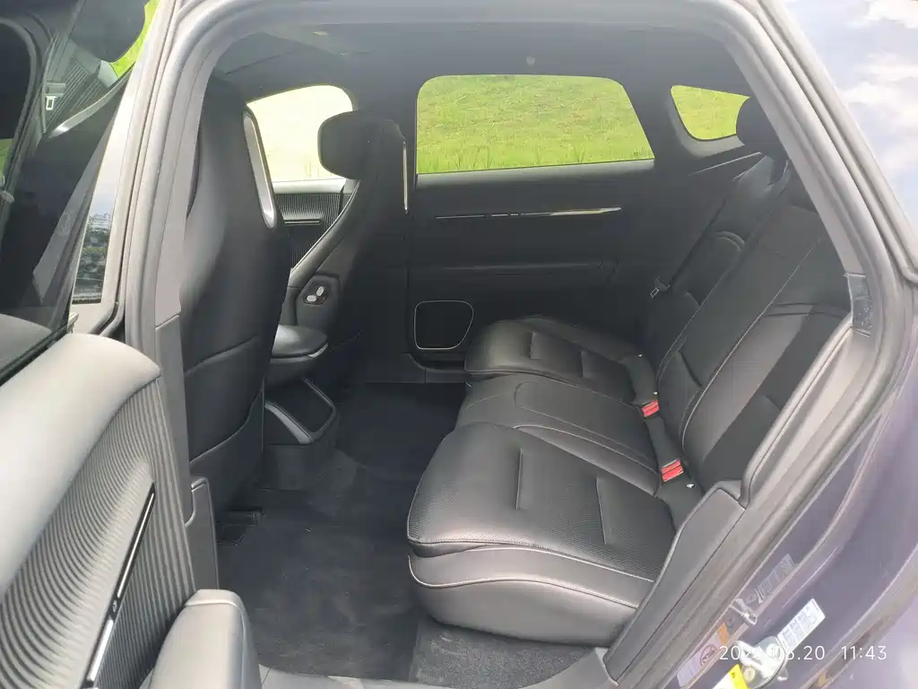 Avatr 12 2023 650 Tri-Laser AWD Performance Edition