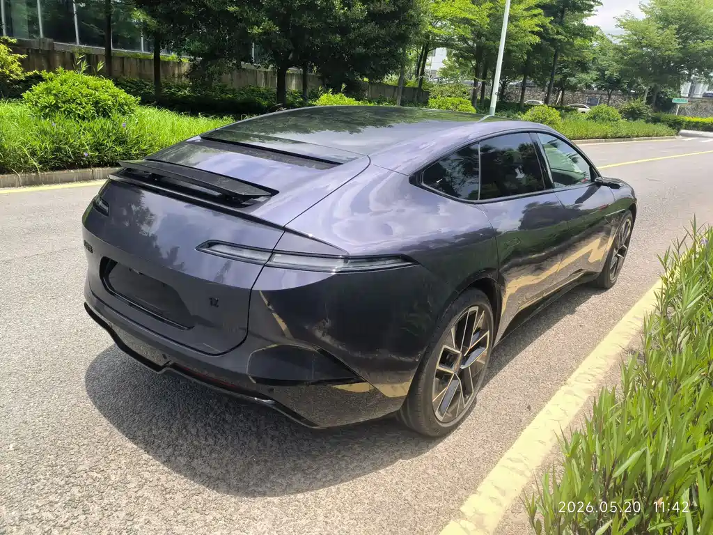 Avatr 12 2023 650 Tri-Laser AWD Performance Edition