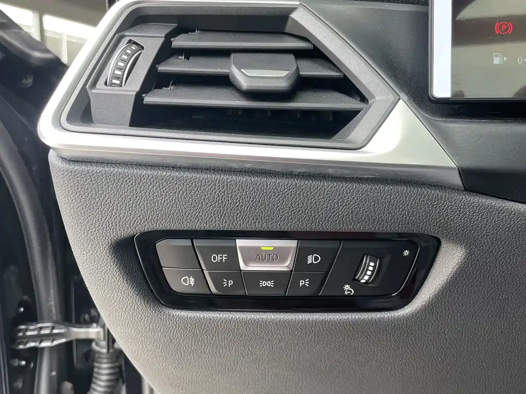 BMW 3 Series 2023 320Li M Sport Package - фото 15