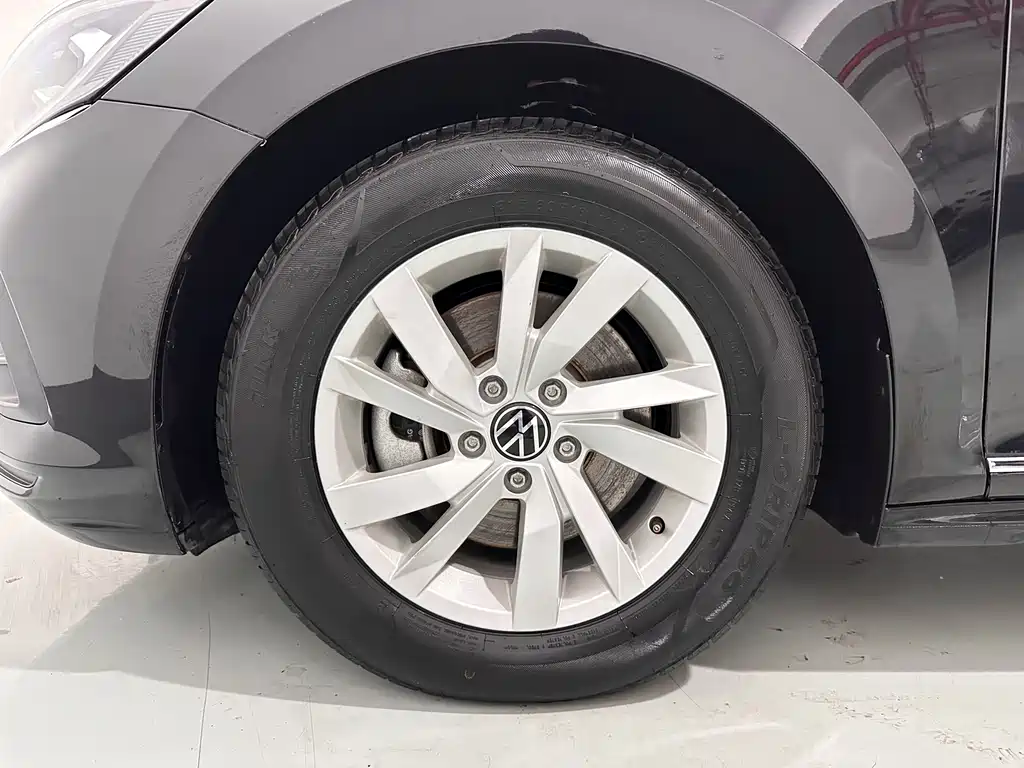 Volkswagen Passat 2024 280TSI Business Edition