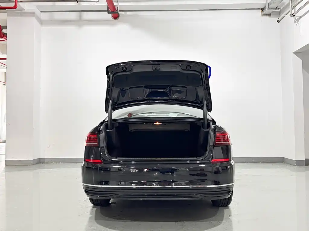 Volkswagen Passat 2024 280TSI Business Edition