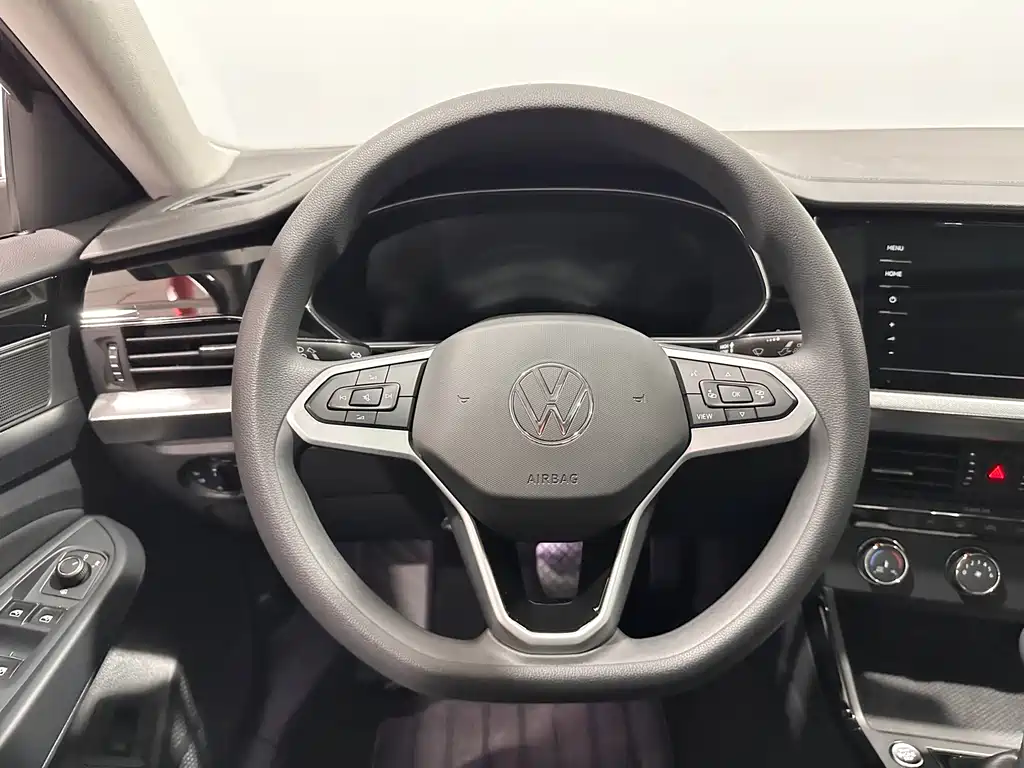Volkswagen Passat 2024 280TSI Business Edition