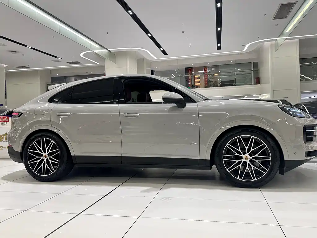 2024 Porsche Cayenne Coupé 3.0T