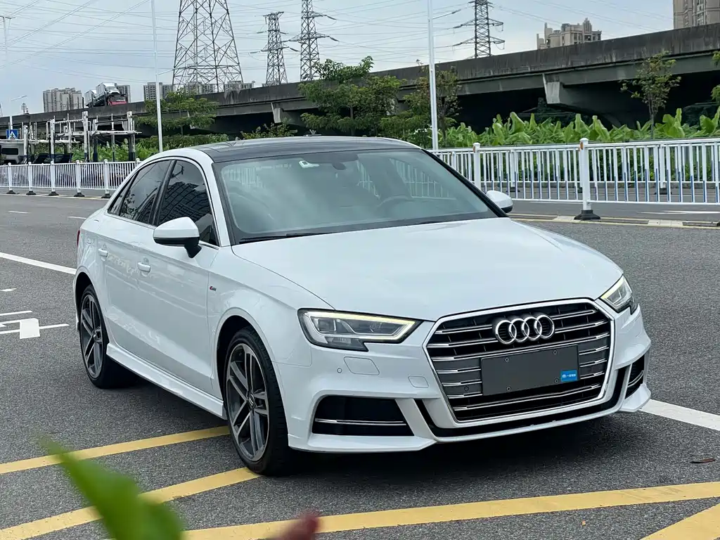Audi A3 2020 Limousine 35 TFSI Sport China VI