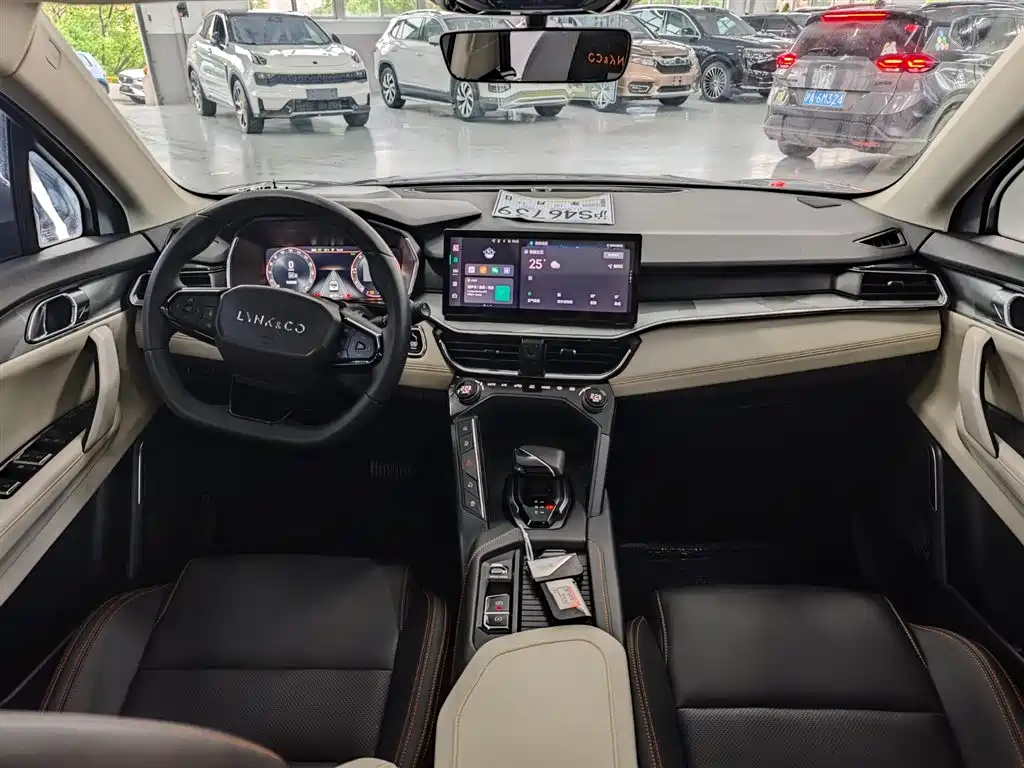 Lynk & Co 06 EM-P 2022 PHEV 84km Pro