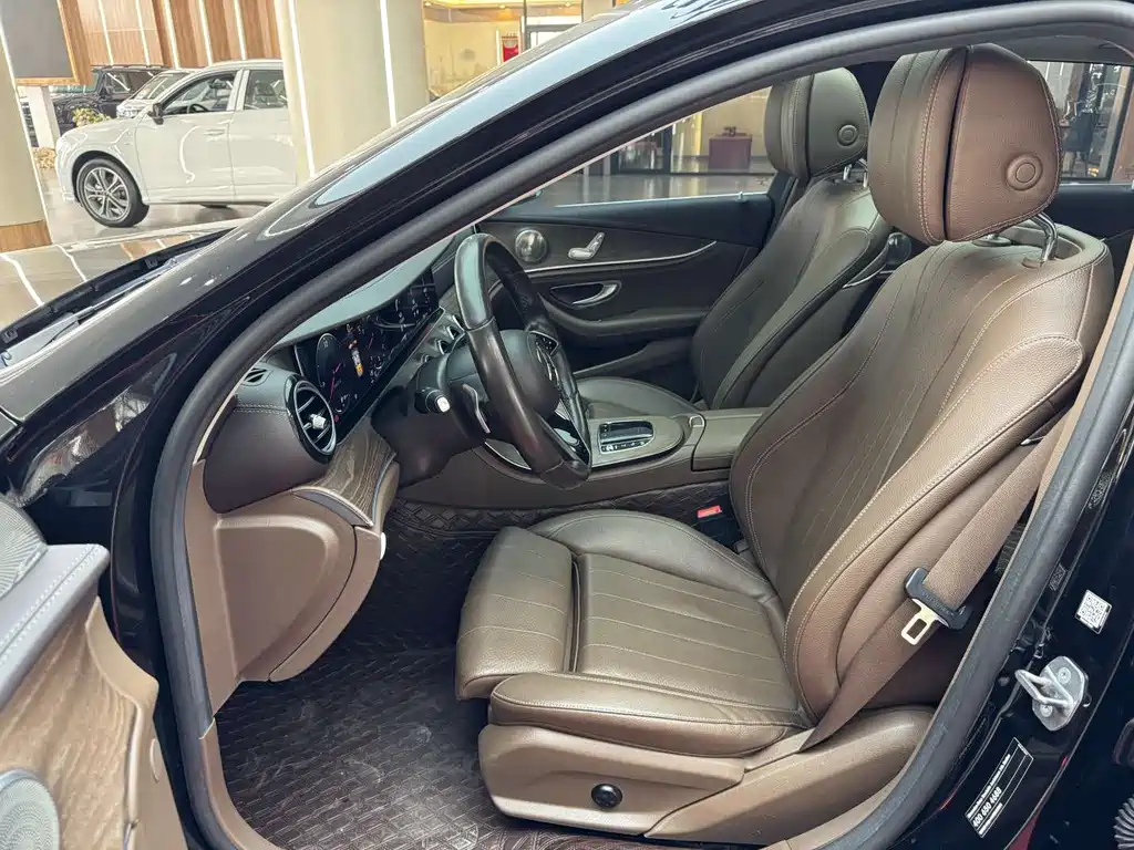 Mercedes-Benz E-Class 2022 E 260 L