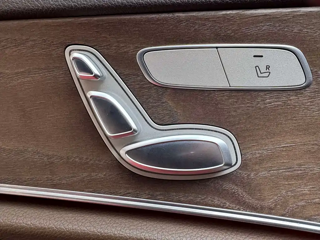 Mercedes-Benz E-Class 2022 E 260 L