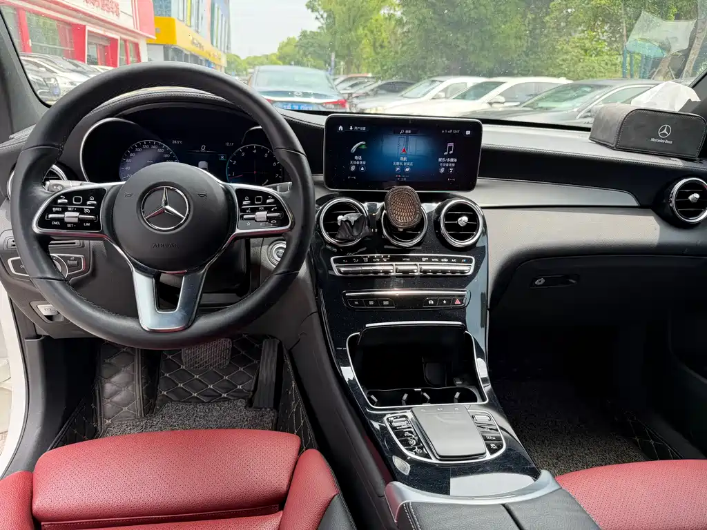 Mercedes-Benz GLC Coupe 2023 GLC 260 4MATIC Coupe SUV