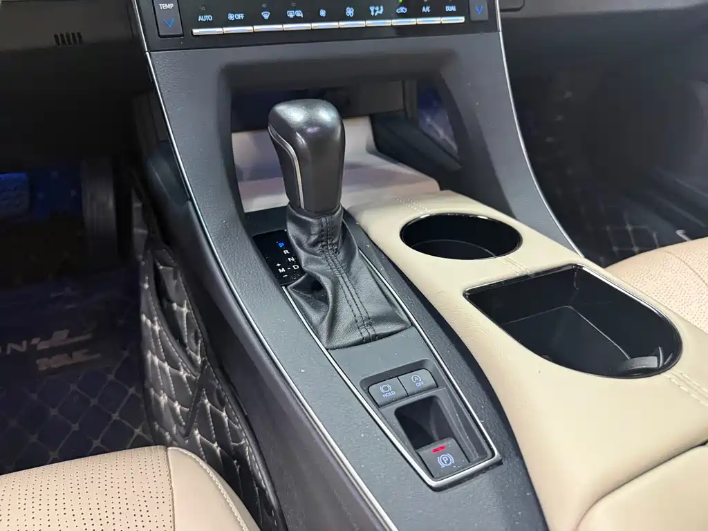 Toyota Avalon 2019 2.0L XLE Premium Edition China VI