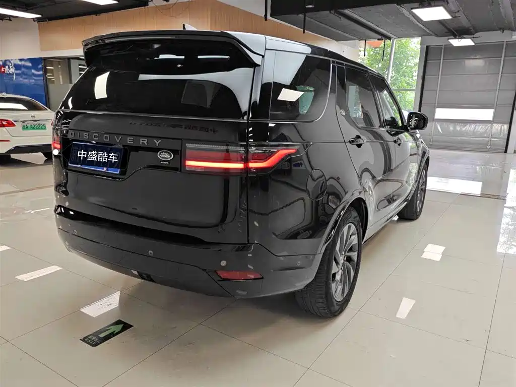 Land Rover Discovery 2021 360PS R-Dynamic S