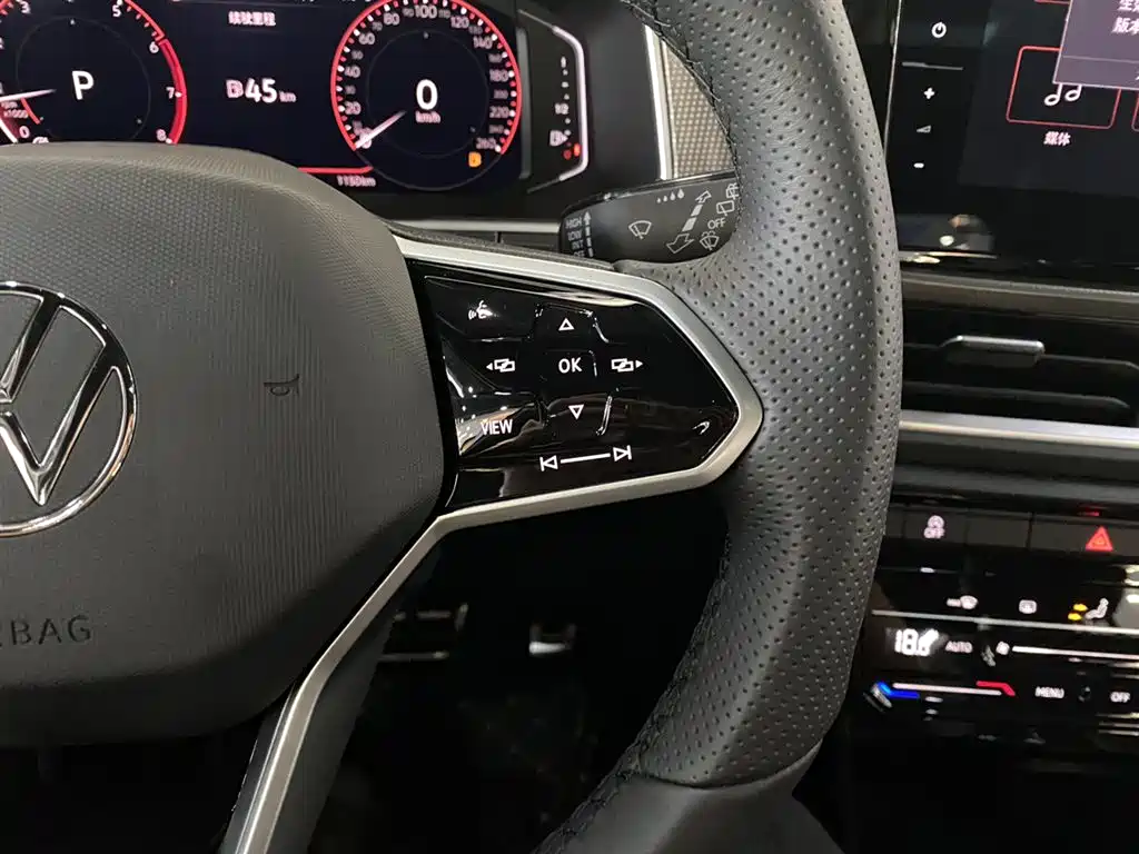 T-ROC 2025 Facelift 300TSI DSG FWD Chenguang Edition