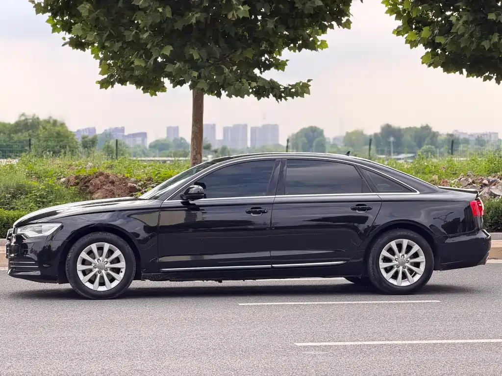 Audi A6L 2012 30 FSI Comfort
