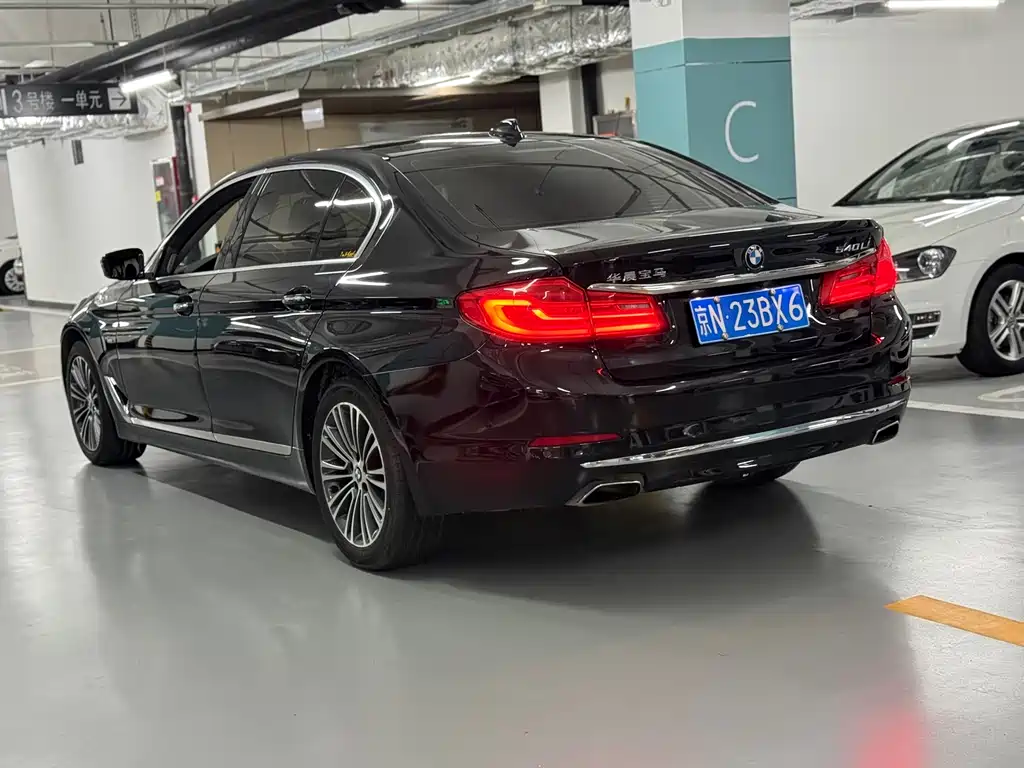 BMW 5 Series 2018 530Li Exclusive Luxury Package - фото 6
