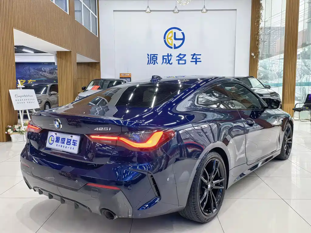 BMW 4 Series 2022 425i M Sport Night Edition - фото 4