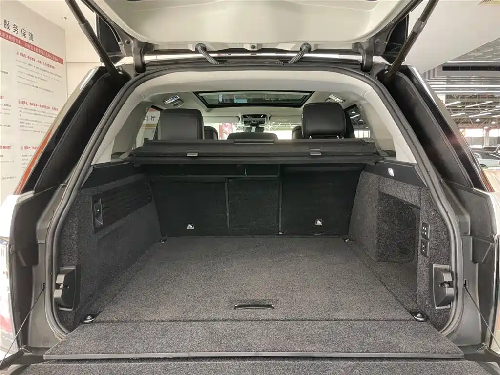 Range Rover 2018 3.0 SC V6 Vogue Heritage Edition