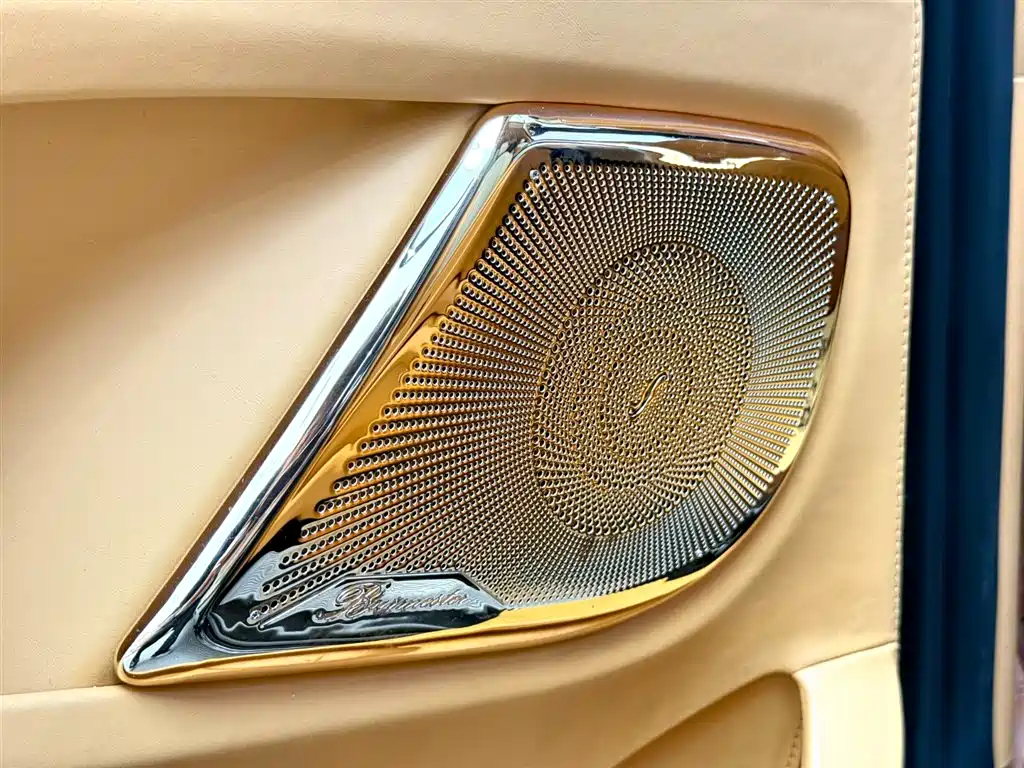 Mercedes-Benz V-Class 2024 V260 L High Roof Custom Edition