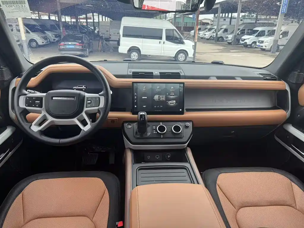 Land Rover Defender 2024 110 3.0T P400 X-DYNAMIC HSE